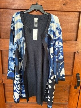Chico's Travelers Blue and White Floral Open-Front Cardigan